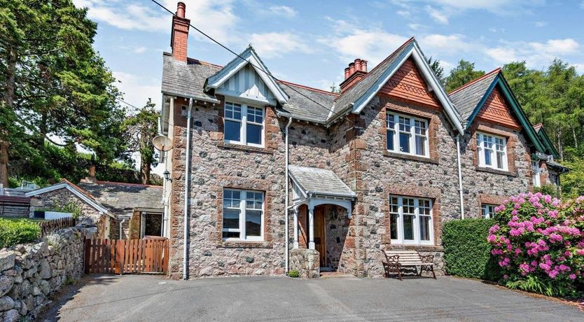Photo of in Eskdale (SZ414)