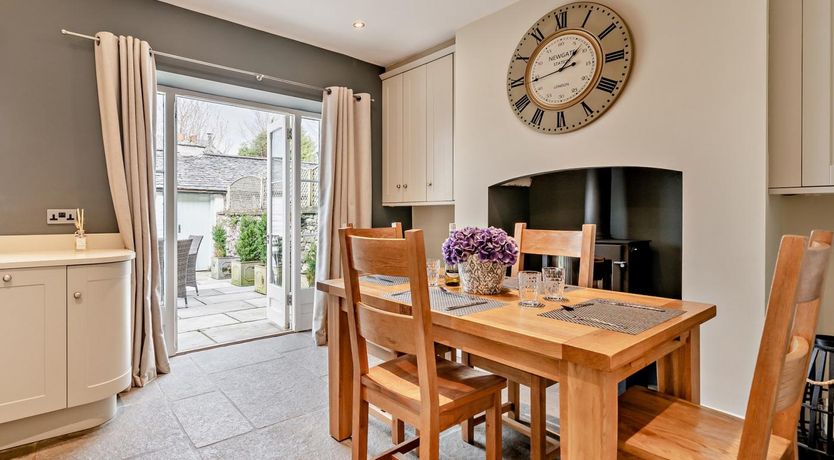 Photo of 2 Bed in Grange-over-sands