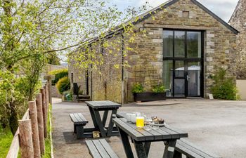 1 Bed in Brecon Holiday Cottage