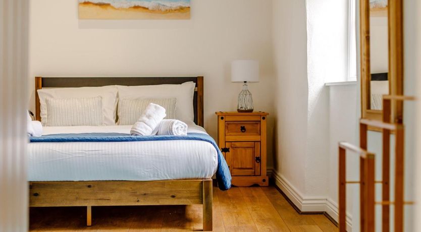 Photo of 2 Bed in Penryn