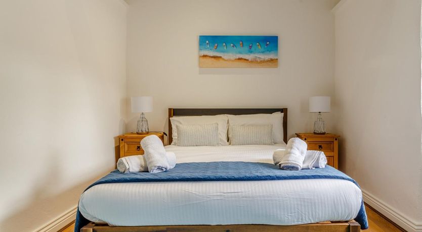 Photo of 2 Bed in Penryn