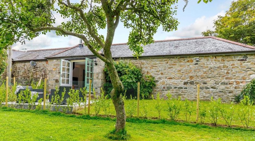 Photo of 2 Bed in Lower Treluswell