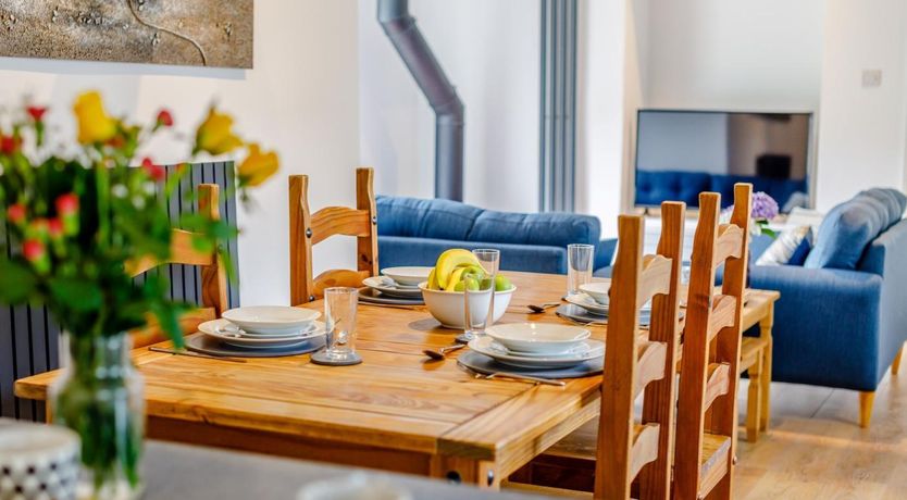 Photo of 2 Bed in Penryn