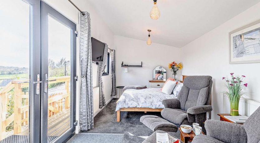 Photo of 1 Bed in Osmington