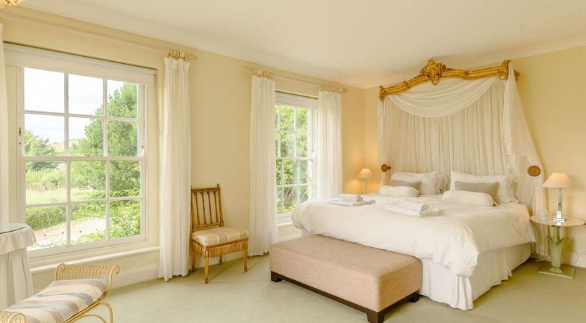 Photo of 5 Bed in Litton Cheney