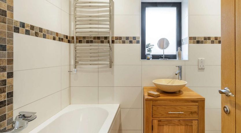 Photo of 1 Bed in Wembury