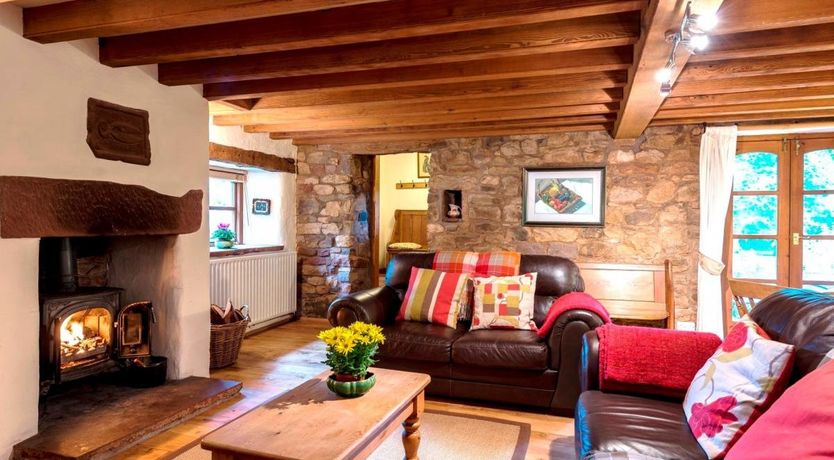 Photo of 2 Bed in Kirkland