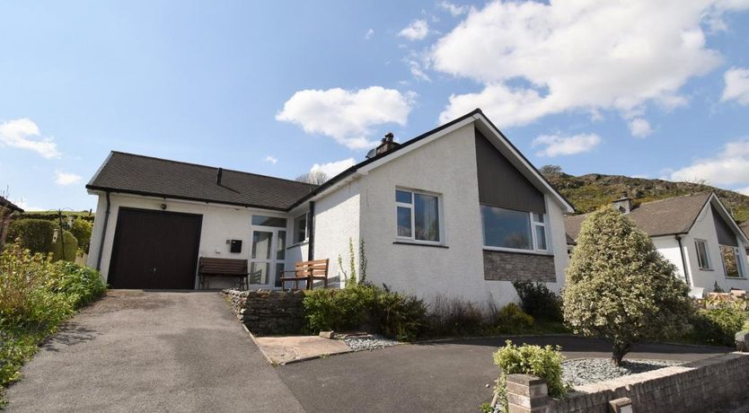 Photo of in Staveley (SZ439)