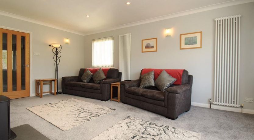 Photo of 2 Bed in Staveley