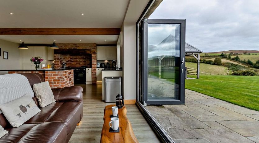 Photo of 5 Bed in Painscastle