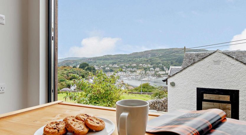 Photo of 2 Bed in Tarbert