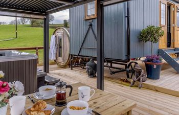 Log Cabin in South Wales Holiday Cottage