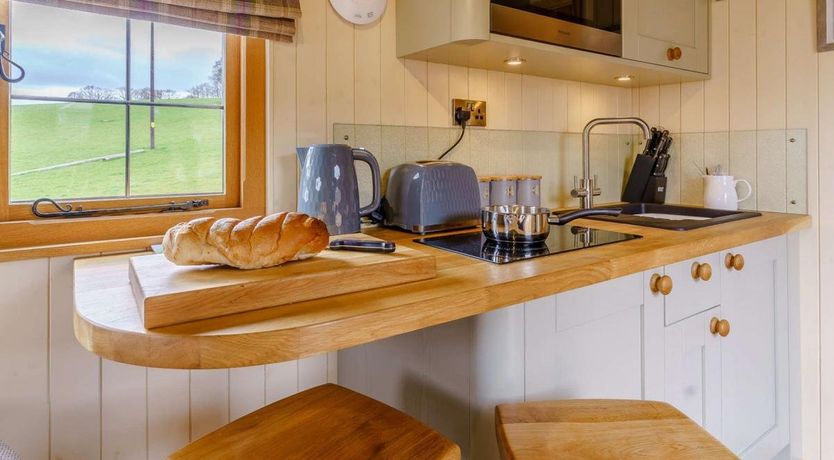 Photo of 1 Bed in Llanddewi Skirrid