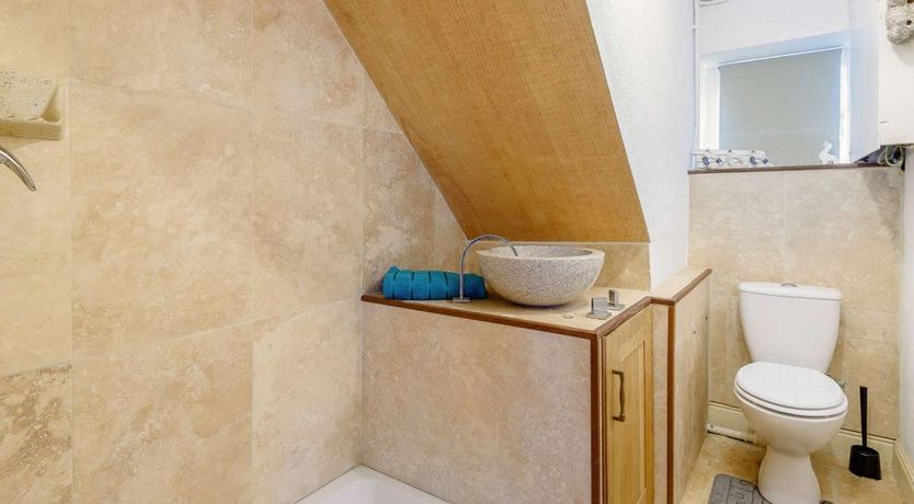 Photo of 4 Bed in Empingham