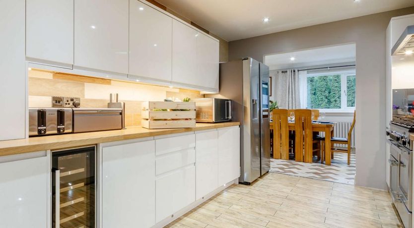 Photo of 4 Bed in Aberuthven