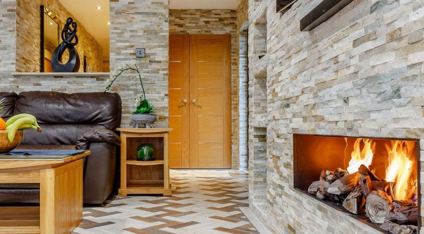 Photo of 4 Bed in Aberuthven