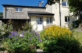 3 Bed in Llandrindod Wells Holiday Cottage