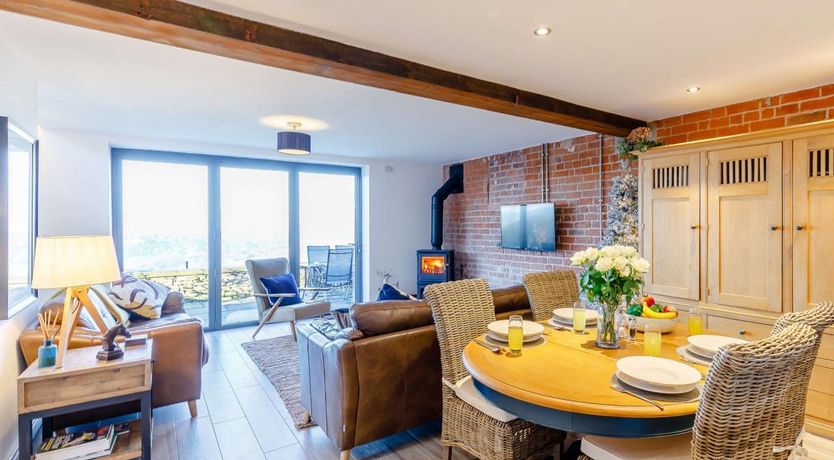 Photo of 2 Bed in Mellor