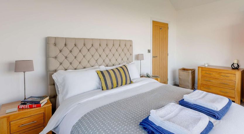 Photo of 2 Bed in Mellor