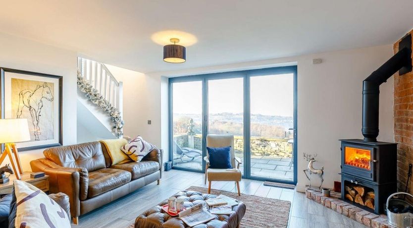 Photo of 2 Bed in Mellor