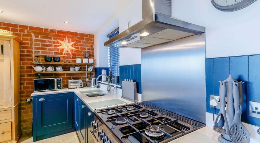 Photo of 2 Bed in Mellor