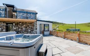 Photo of 2 Bed in Aberdyfi