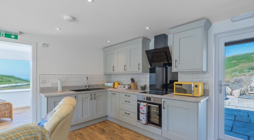 Photo of 2 Bed in Aberdyfi