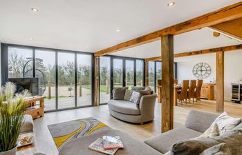 2 Bed in Ipswich Holiday Cottage