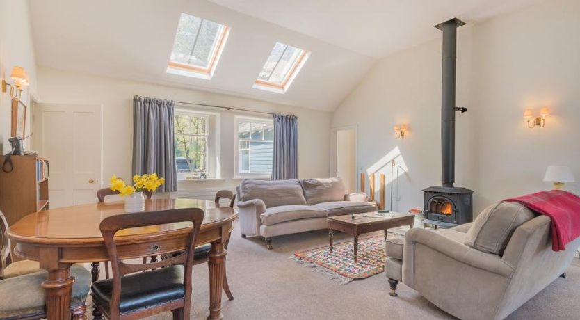 Photo of 4 Bed in Manesty