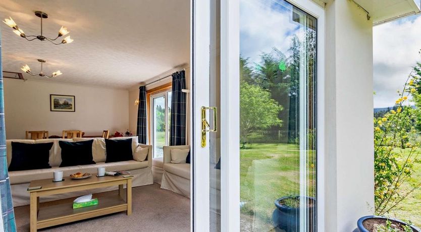 Photo of 3 Bed in Auchterawe