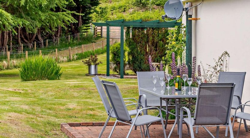 Photo of 3 Bed in Auchterawe