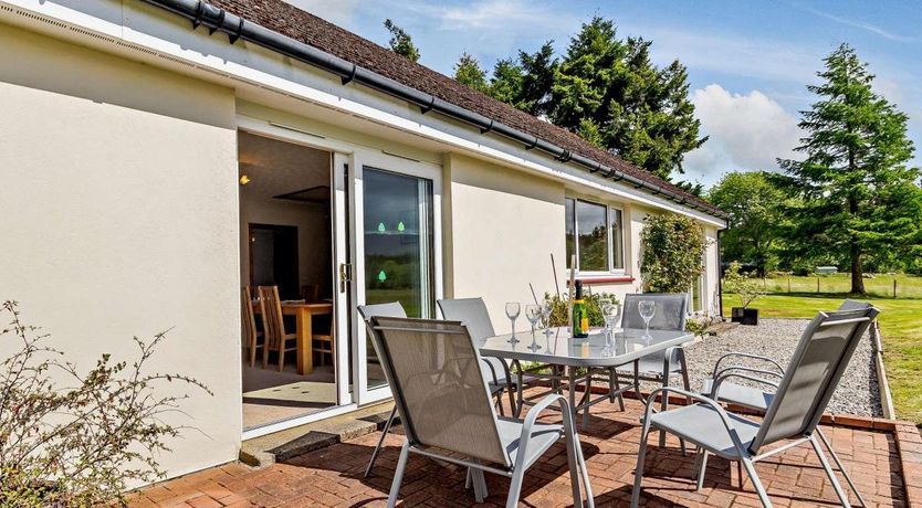 Photo of 3 Bed in Auchterawe