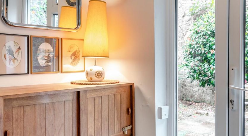 Photo of 1 Bed in Tenby