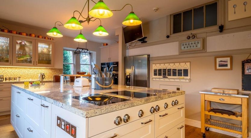 Photo of 8 Bed in Galashiels