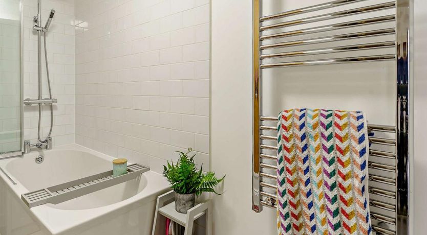 Photo of 3 Bed in Pendine