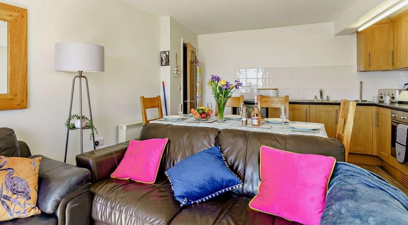 Photo of 3 Bed in Pendine