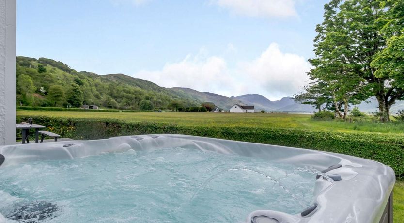 Photo of 2 Bed in Onich