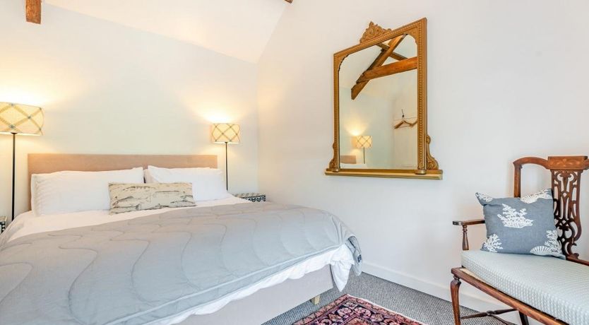 Photo of 3 Bed in Tenby