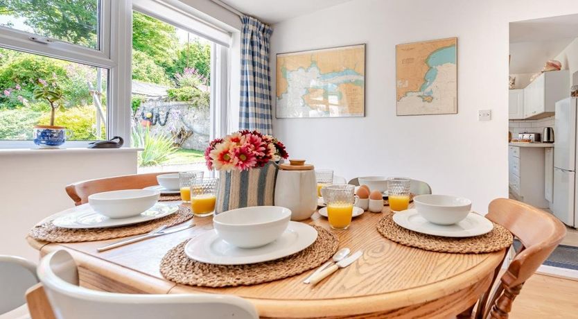 Photo of 3 Bed in Tenby