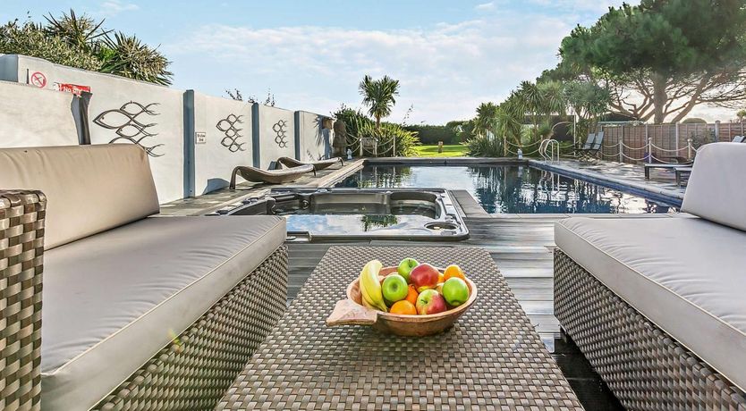 Photo of 4 Bed in Bognor Regis