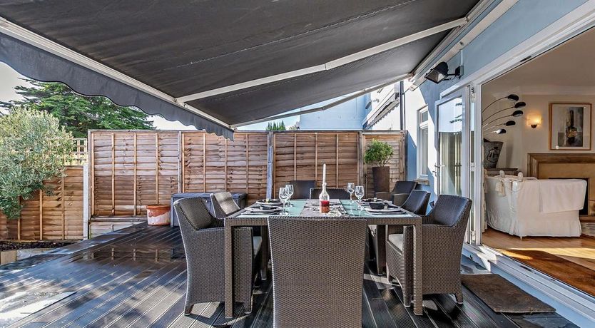 Photo of 4 Bed in Middleton-on-Sea