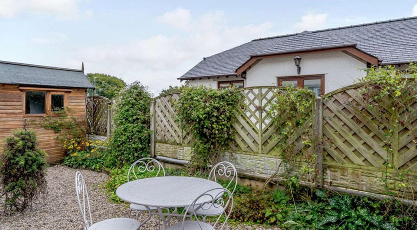 Photo of 2 Bed in Grange over Sands