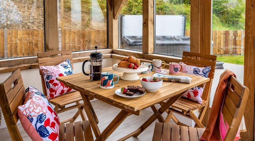 Photo of 4 Bed in Talgarreg