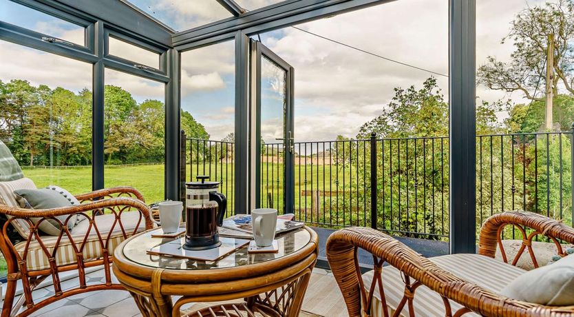 Photo of 2 Bed in Richmond