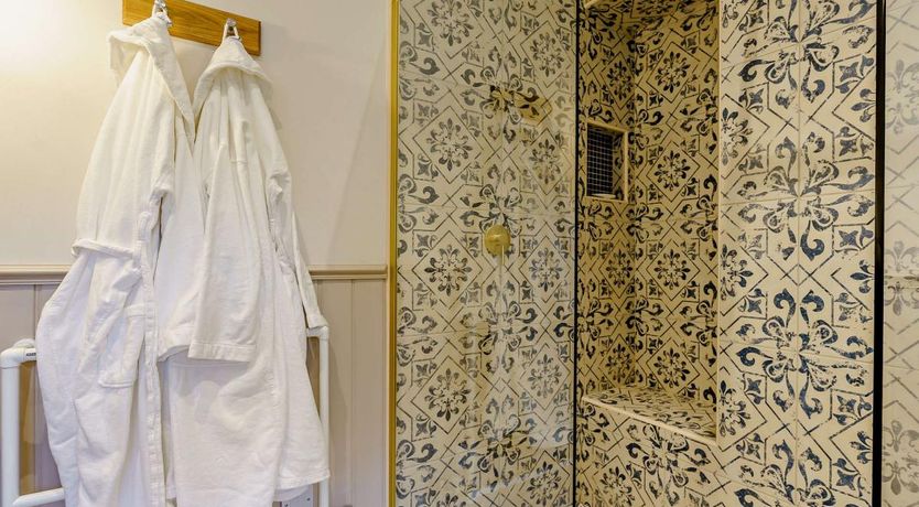 Photo of 2 Bed in Barton