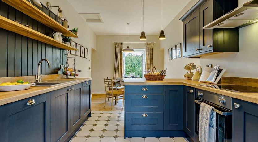 Photo of 2 Bed in Barton