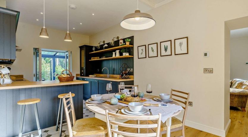 Photo of 2 Bed in Barton