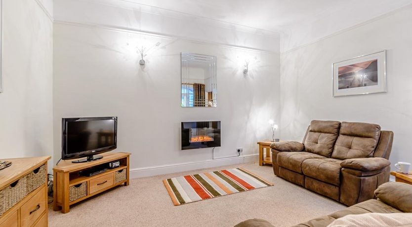 Photo of 2 Bed in Newton-by-the-Sea