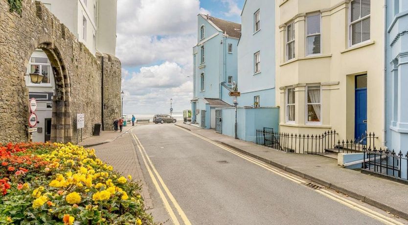Photo of in Tenby (FB228)