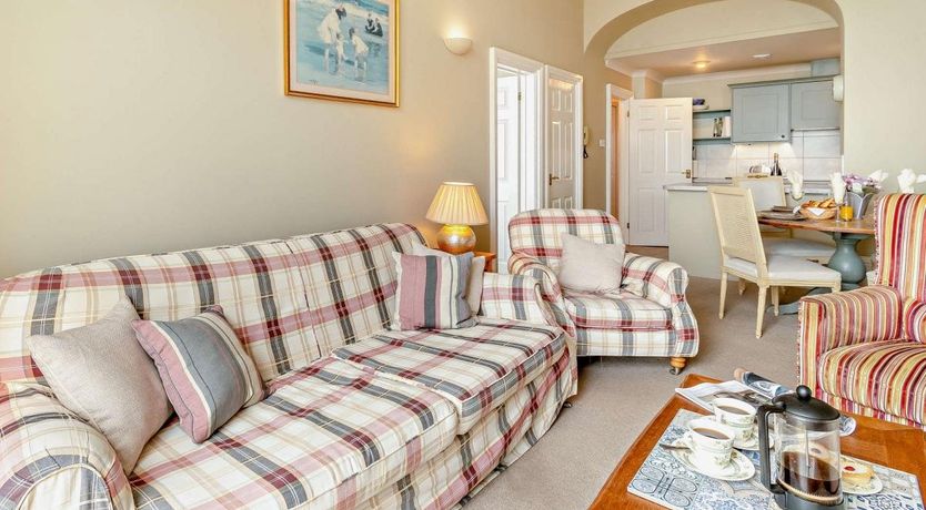 Photo of 2 Bed in Tenby